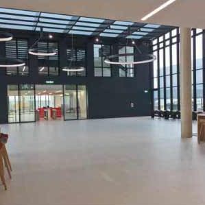 Bodenfliesen in der Haribo-Zentrale in Grafschaft